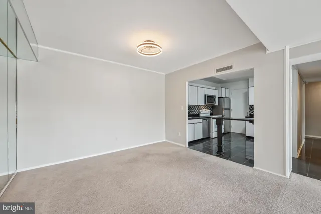 $79,000 | 3601 Clarks Lane, Unit 424, Baltimore, MD 21215