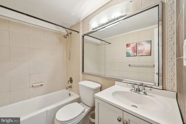 $79,000 | 3601 Clarks Lane, Unit 424, Baltimore, MD 21215