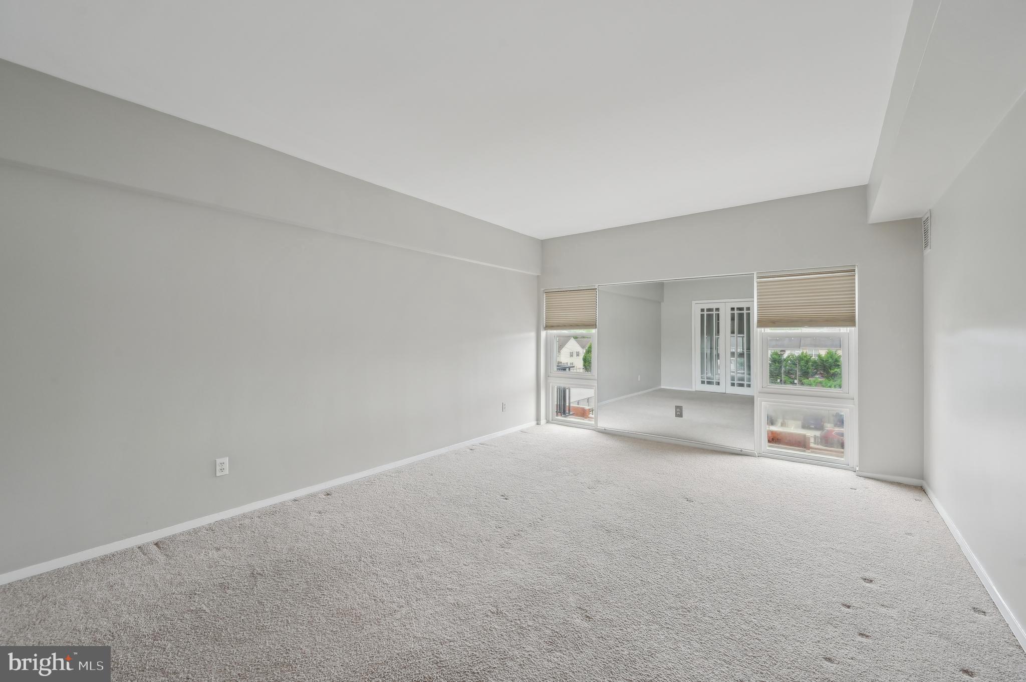 3601 Clarks Lane, Unit 424 Baltimore, MD 21215 - Photo 25 of 38 Primary Bedroom