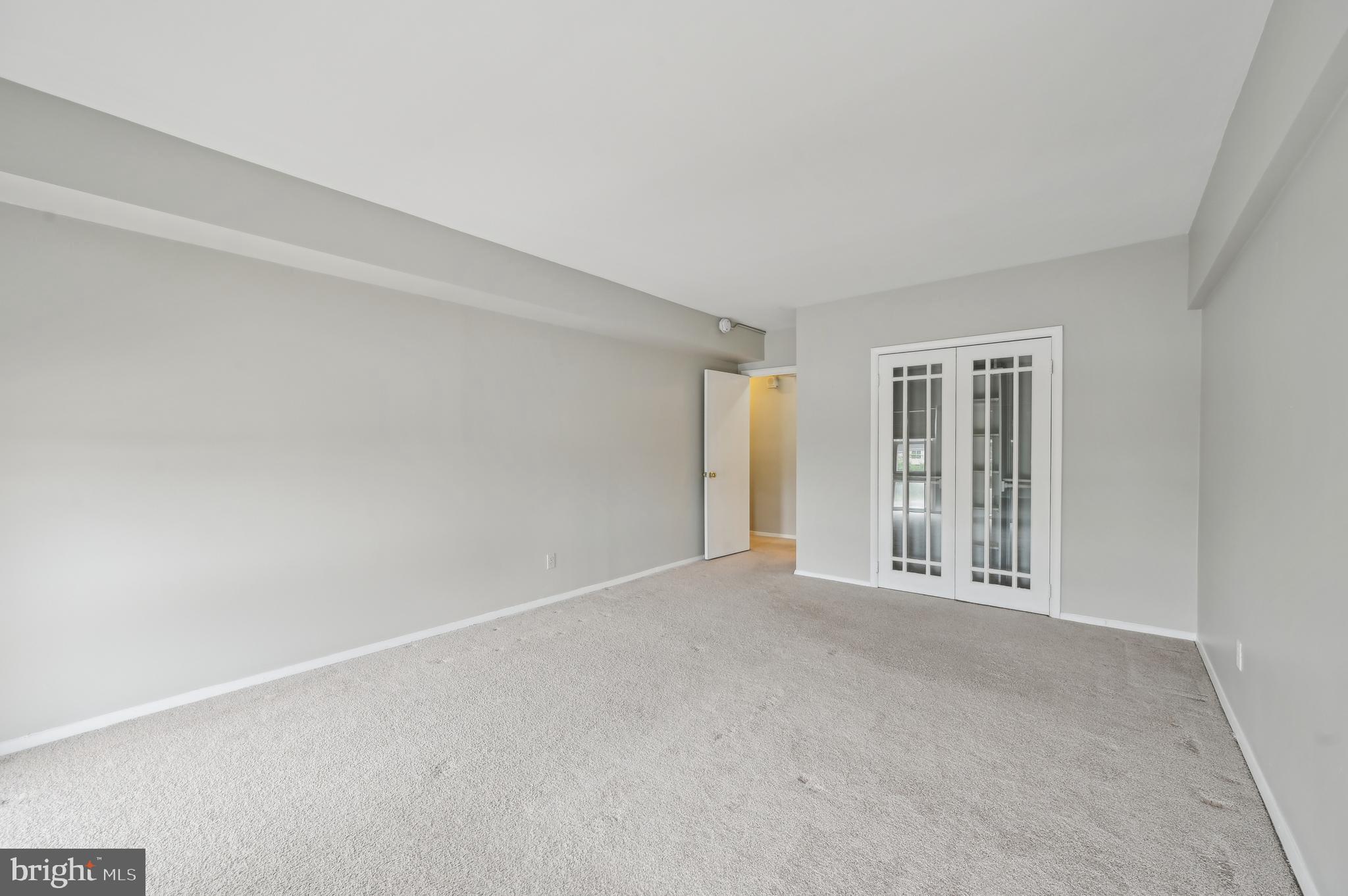 3601 Clarks Lane, Unit 424 Baltimore, MD 21215 - Photo 27 of 38 Primary Bedroom