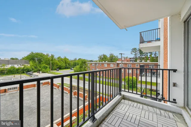 $79,000 | 3601 Clarks Lane, Unit 424, Baltimore, MD 21215