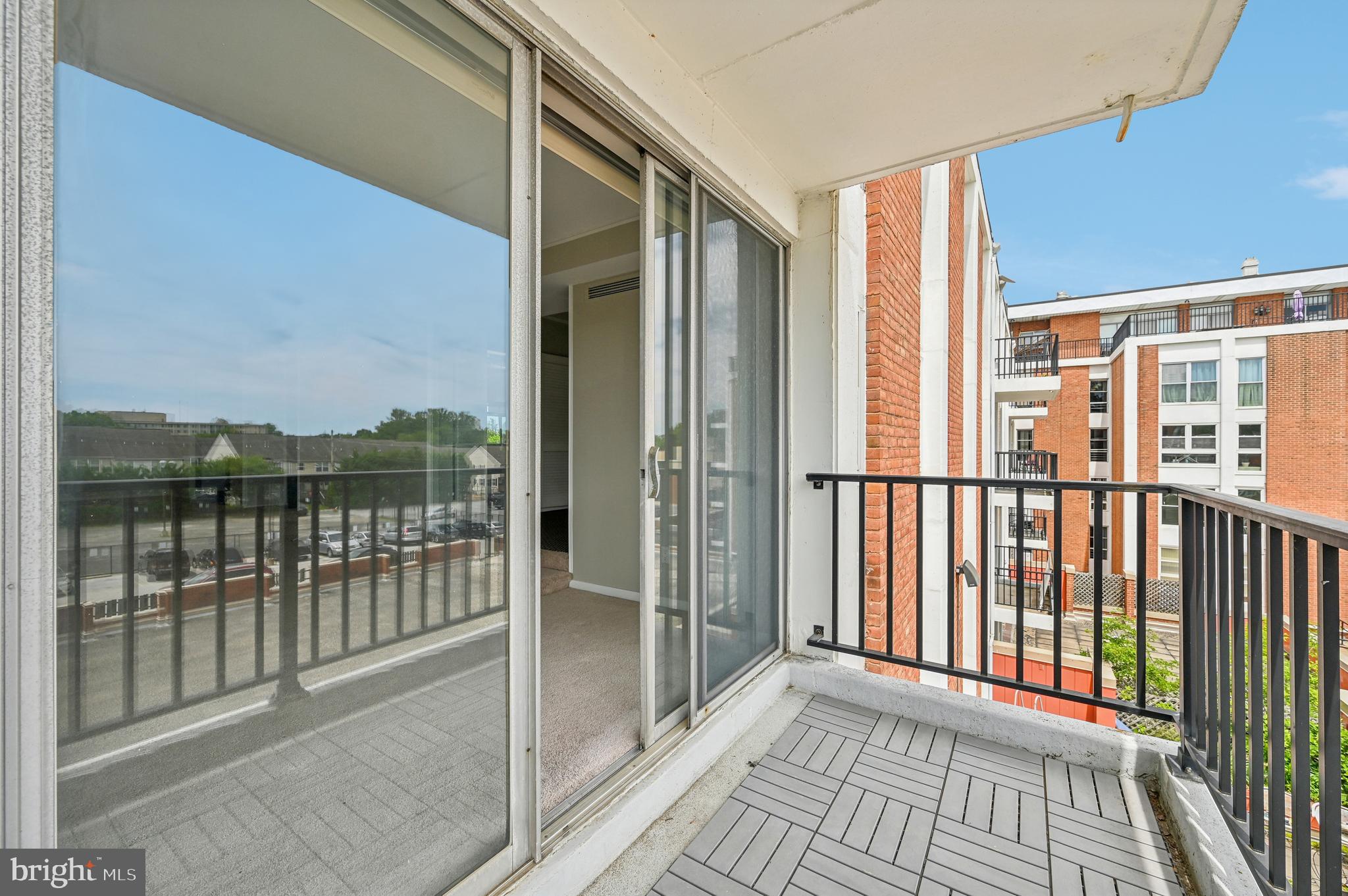 3601 Clarks Lane, Unit 424 Baltimore, MD 21215 - Photo 34 of 38 Balcony