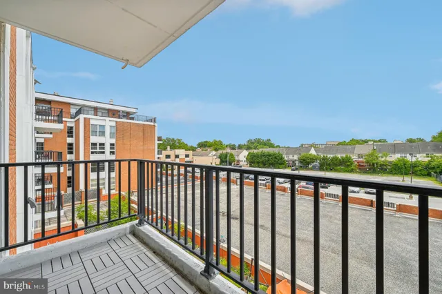 $79,000 | 3601 Clarks Lane, Unit 424, Baltimore, MD 21215
