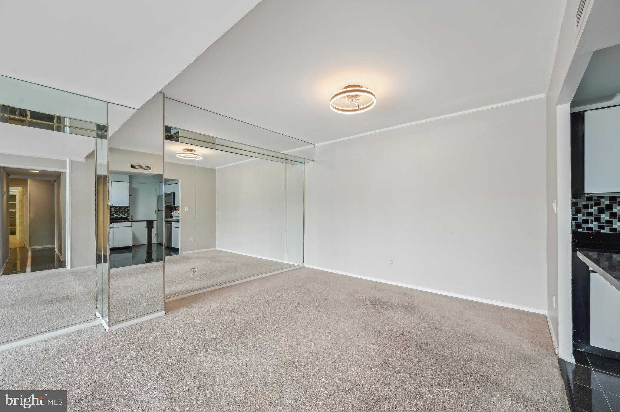 3601 Clarks Lane, Unit 424 Baltimore, MD 21215 - Photo 8 of 38 Dining Room