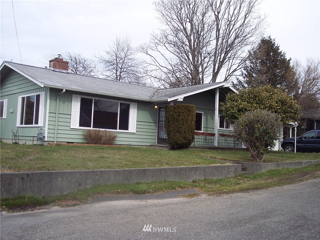 1912 Perry Avenue Bremerton, WA 98310 - Photo 1 of 20 Gallery Image 1