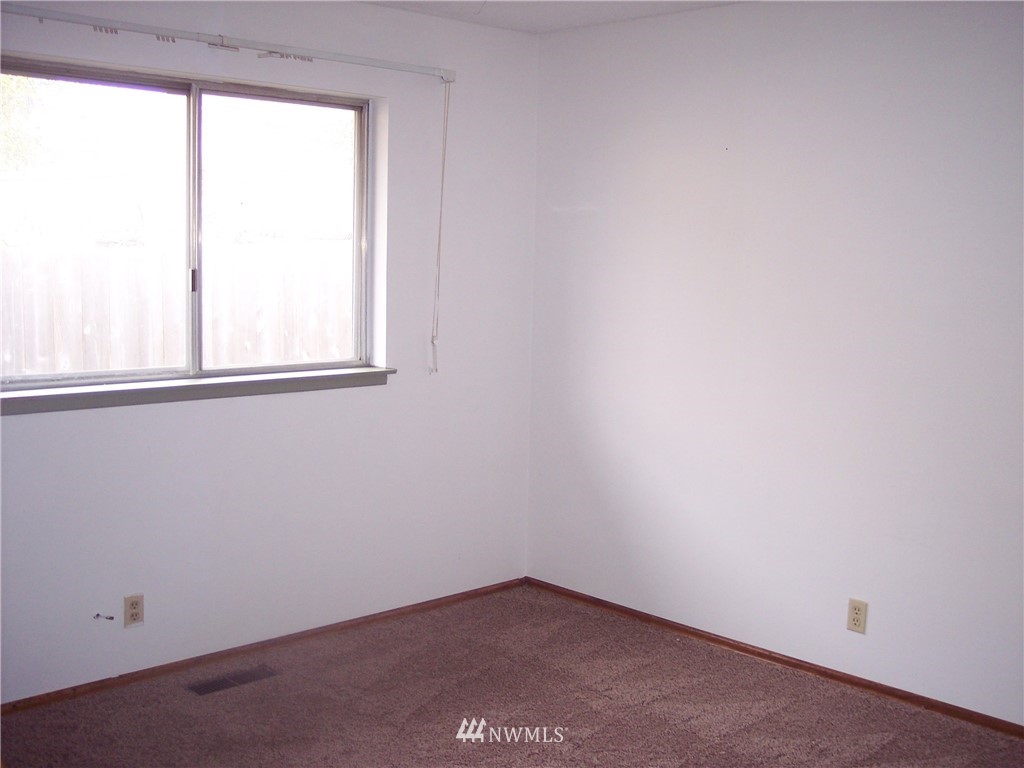 1912 Perry Avenue Bremerton, WA 98310 - Photo 16 of 20 Gallery Image 16