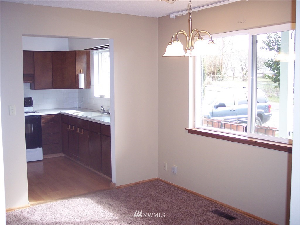 1912 Perry Avenue Bremerton, WA 98310 - Photo 7 of 20 Gallery Image 7