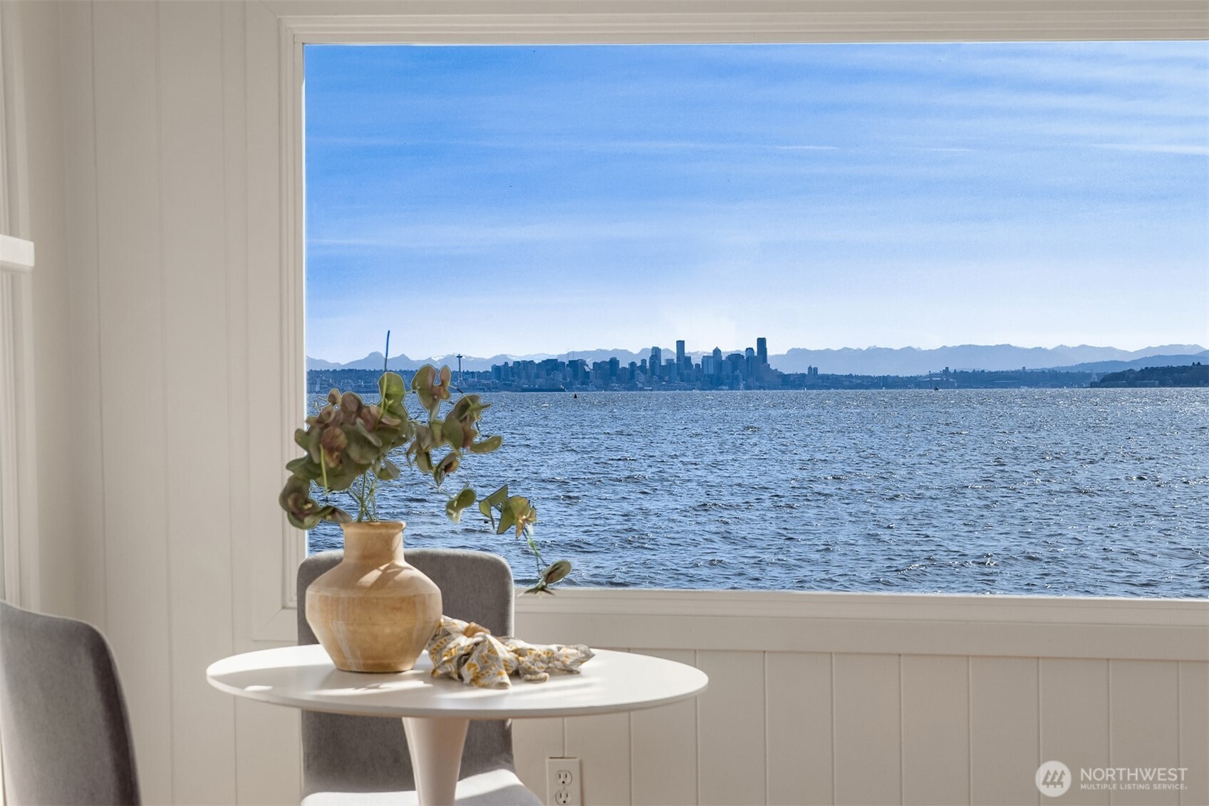 5430 Rockaway Beach Road Northeast Bainbridge Island, WA 98110 - Photo 6 of 40