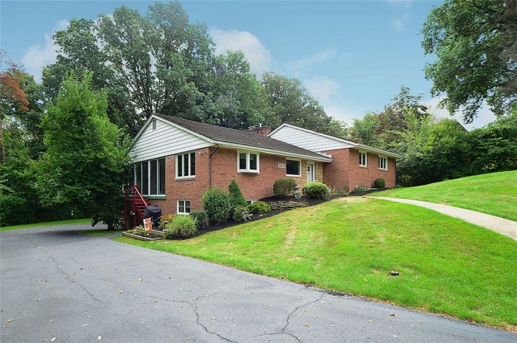 9600 Sheraton Road Pittsburgh, PA 15237 - Photo 2 of 15 Driveway just recently sealed.
