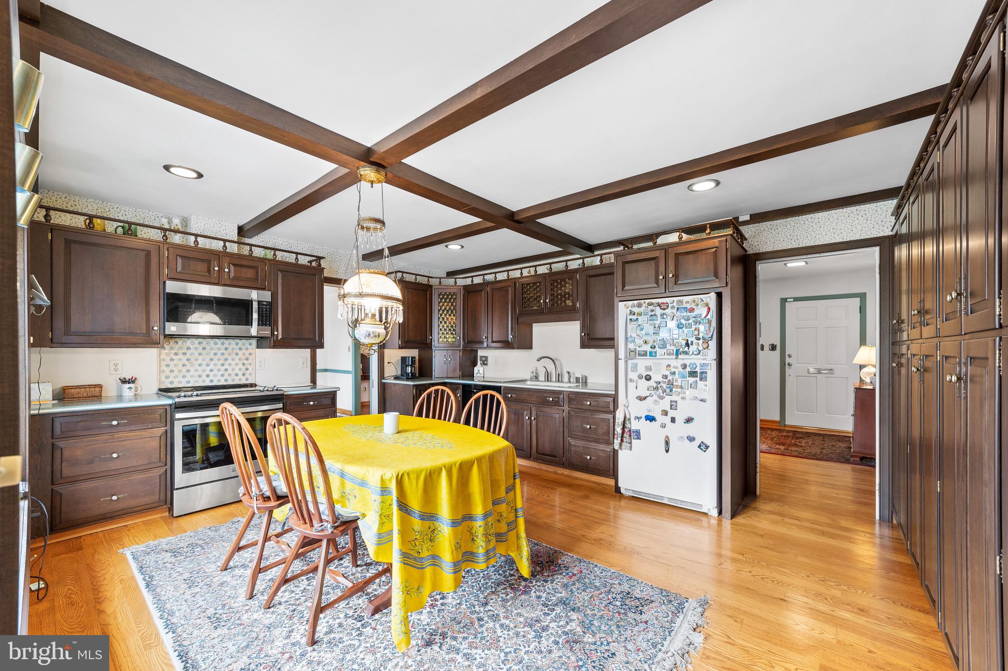24 School Lane Carneys Point, NJ 08069 - Photo 12 of 31