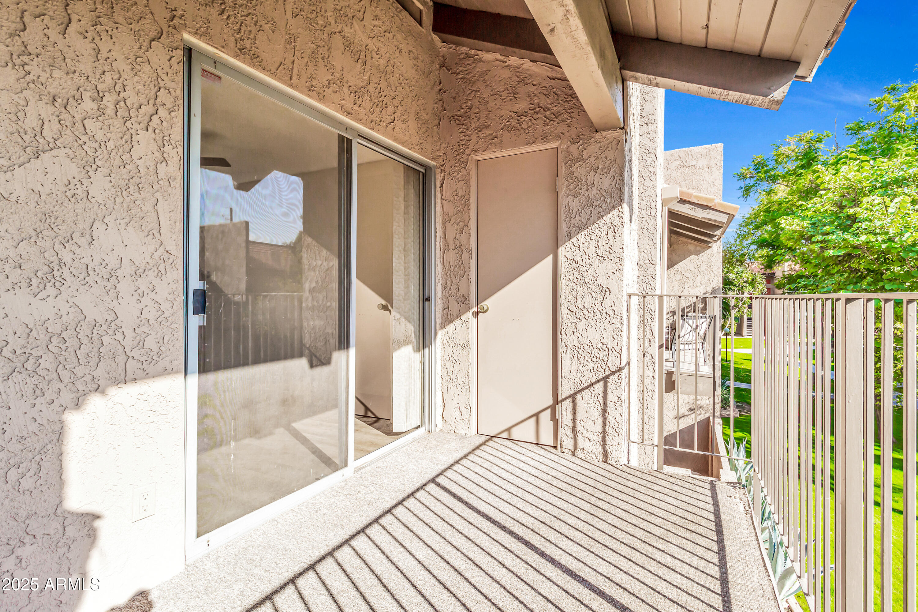 5525 East Thomas Road, Unit F9 Phoenix, AZ 85018 - Photo 44 of 48 a view of balcony