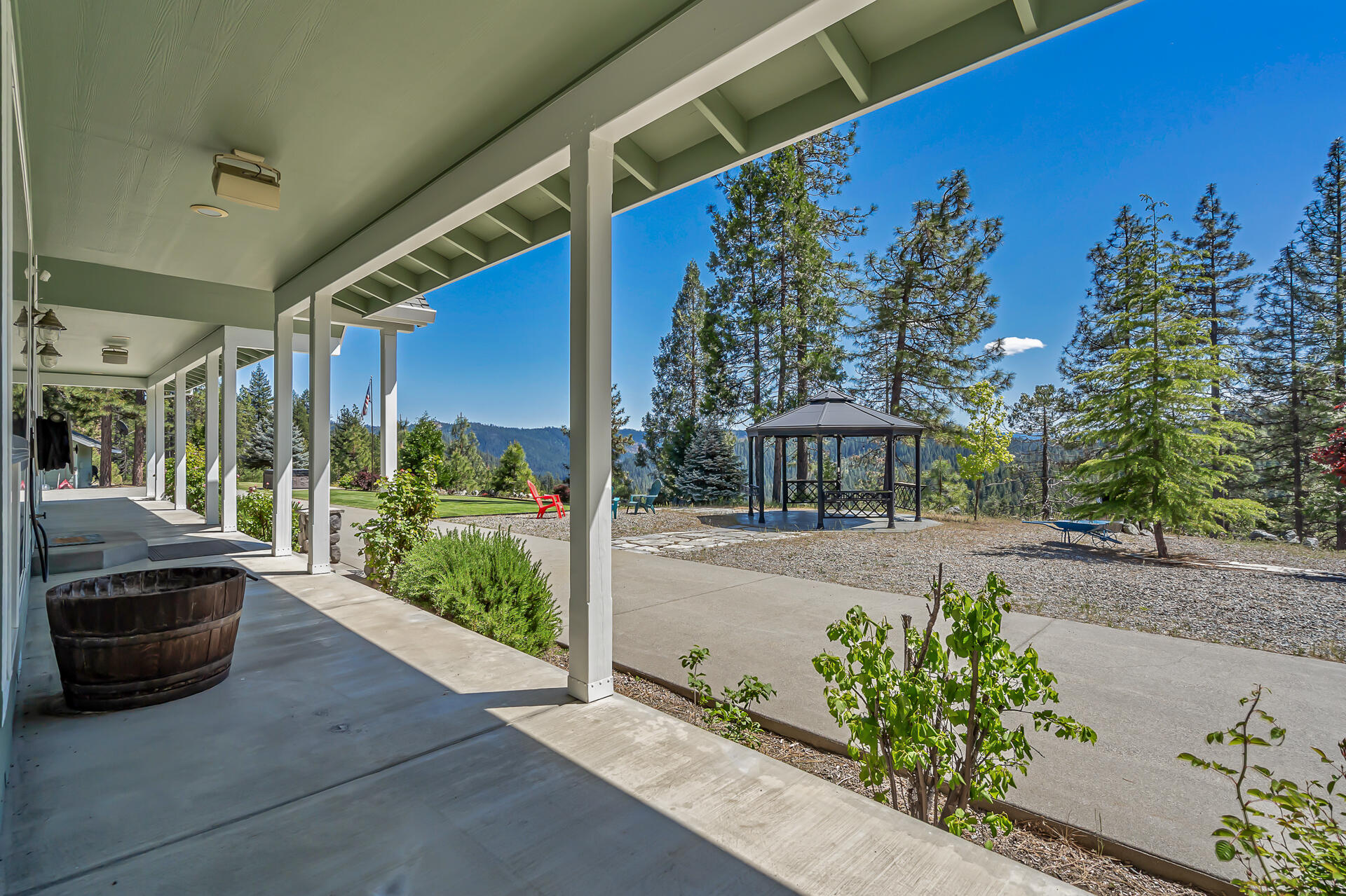 211 Strope Creek Road Trinity Center, CA 96091 - Photo 28 of 50 Porch