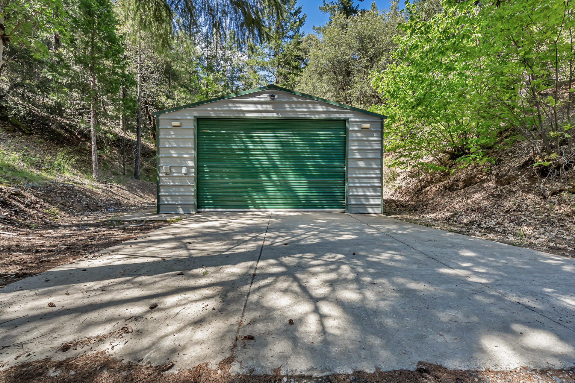 211 Strope Creek Road Trinity Center, CA 96091 - Photo 45 of 50 Shop