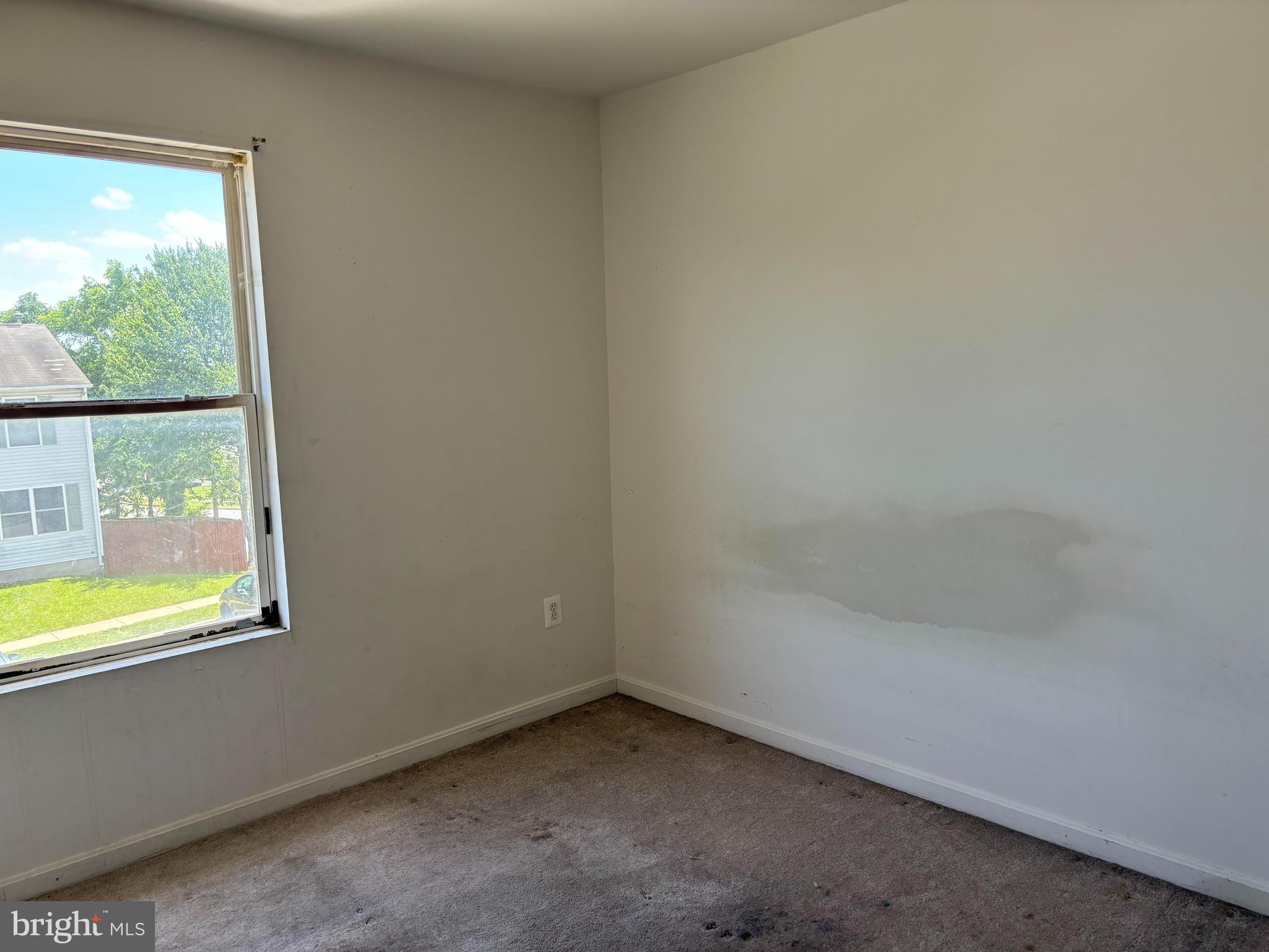 4628 Warren Tree Way Baltimore, MD 21229 - Photo 13 of 19 BEDROOM 2
