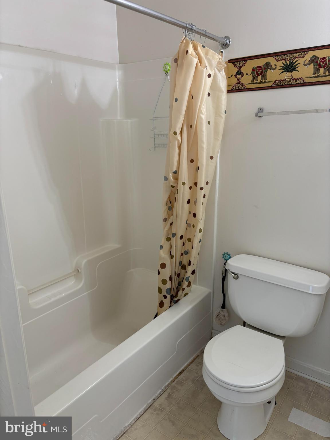 4628 Warren Tree Way Baltimore, MD 21229 - Photo 15 of 19 FULL BATH 2