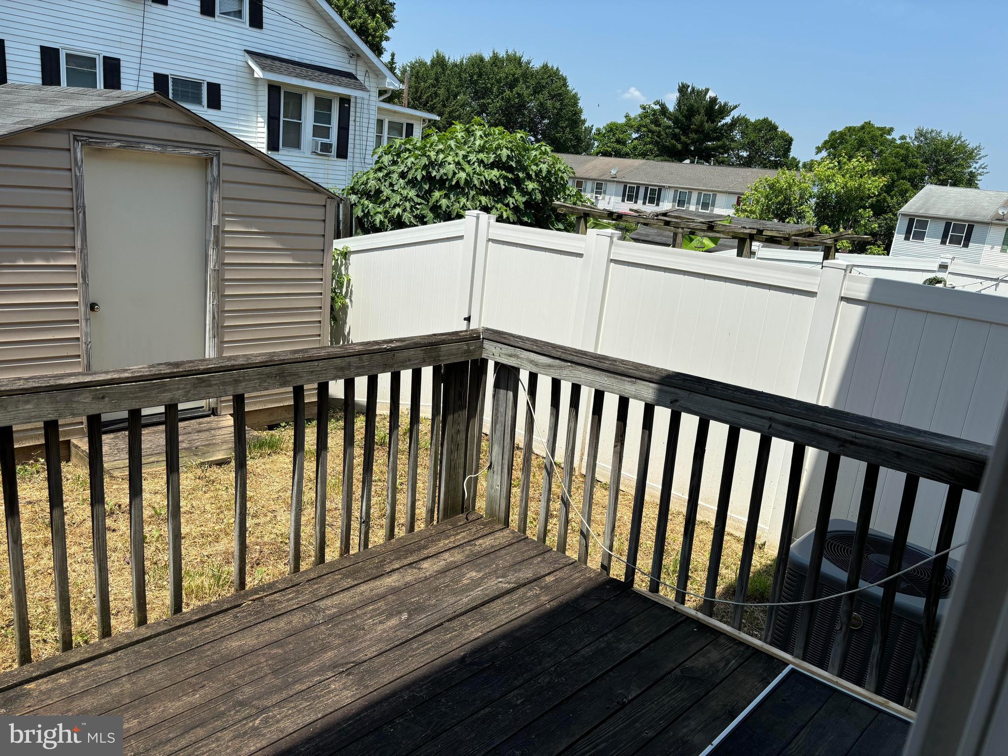 4628 Warren Tree Way Baltimore, MD 21229 - Photo 5 of 19 REAR YARD VIEW 1
