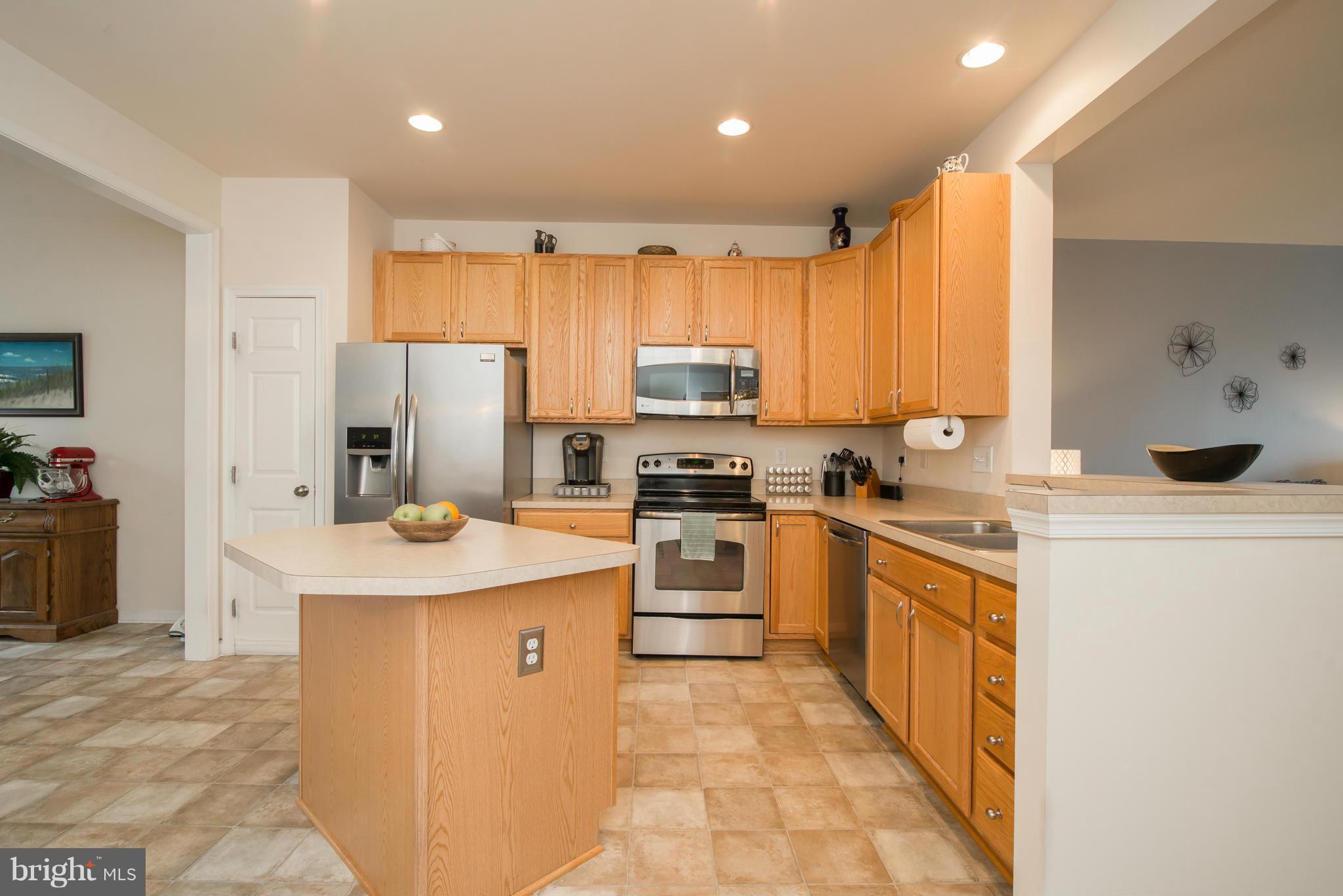 109 Riparian Lane Ranson, WV 25438 - Photo 8 of 30 Kitchen