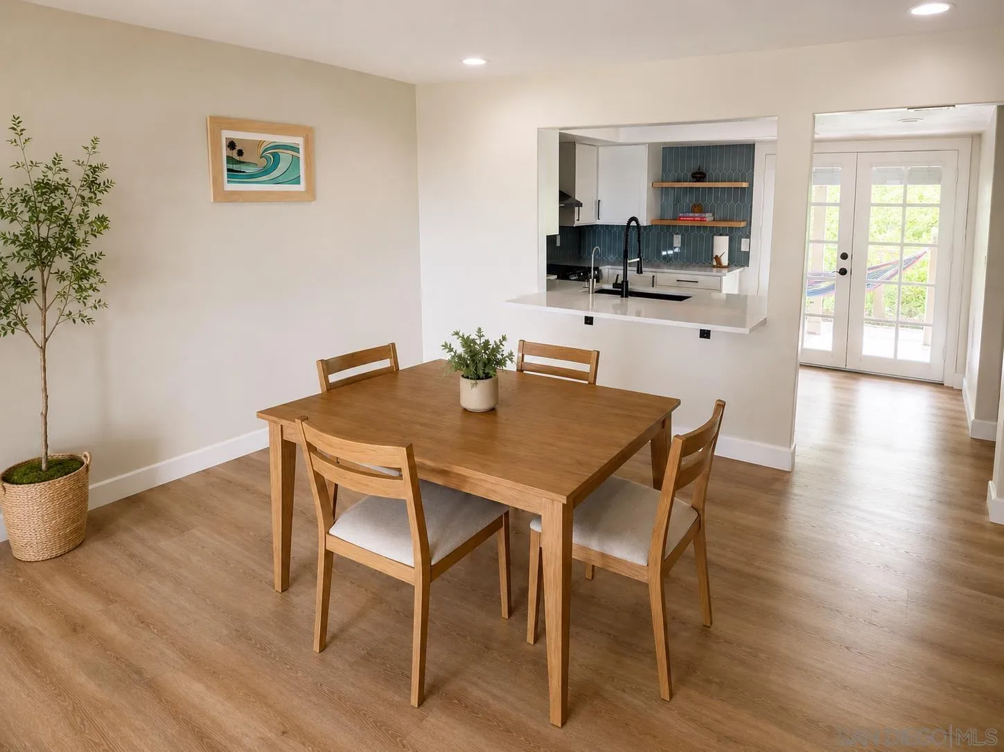 381 Playa Blanca Encinitas, CA 92024 - Photo 8 of 27