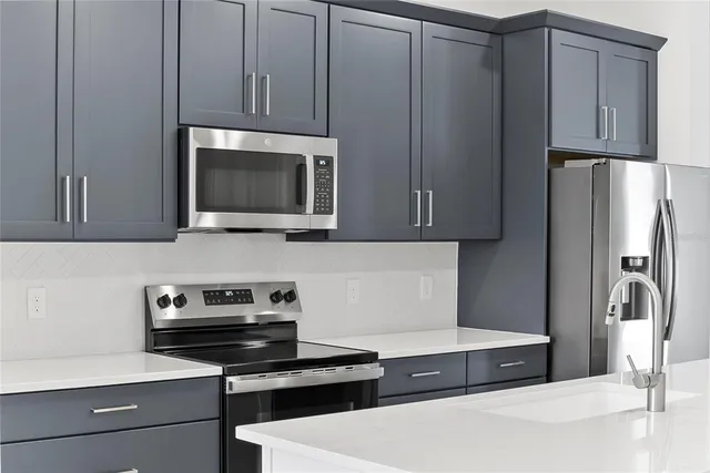 $2,700 | 17538 Northlake Grv Drive, Winter Garden, FL 34787