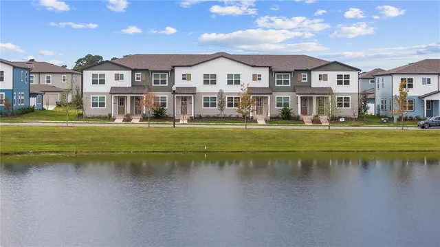 $2,700 | 17538 Northlake Grv Drive, Winter Garden, FL 34787