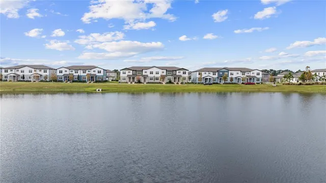 $2,700 | 17538 Northlake Grv Drive, Winter Garden, FL 34787