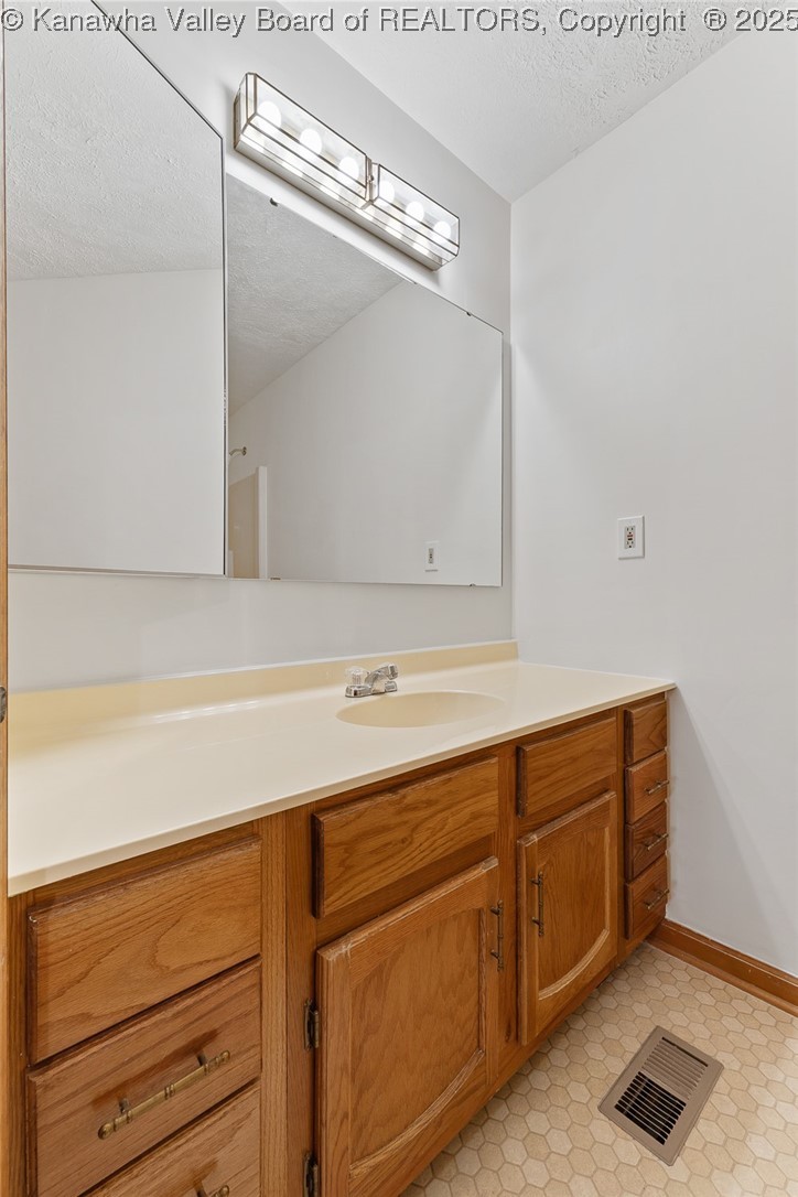61 Summit Ridge Road Hurricane, WV 25526 - Photo 24 of 41 Gallery Image 24