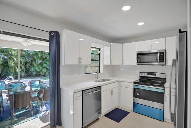 $4,325 | 3530 Chatelaine Boulevard, Delray Beach, FL 33445