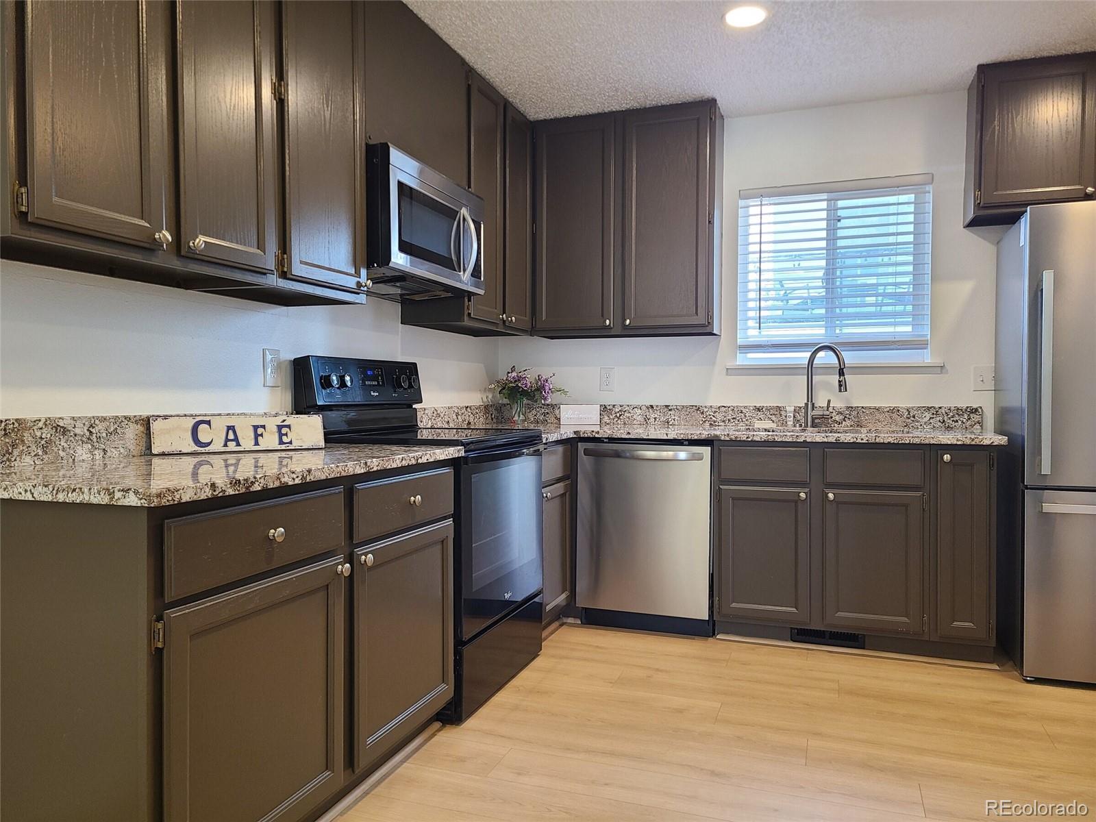 1230 South Reed Street, Unit 3 Lakewood, CO 80232 - Photo 23 of 37