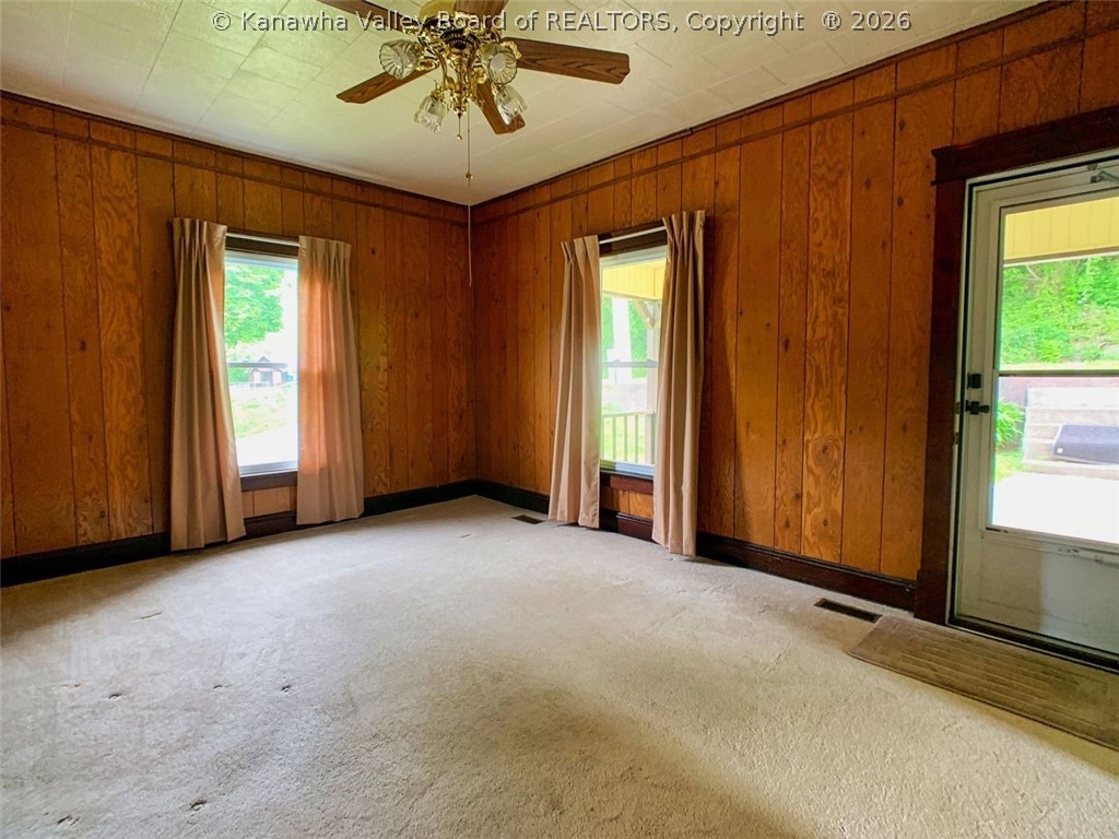 5341 A Elk River Road North Elkview, WV 25071 - Photo 8 of 38 Gallery Image 8