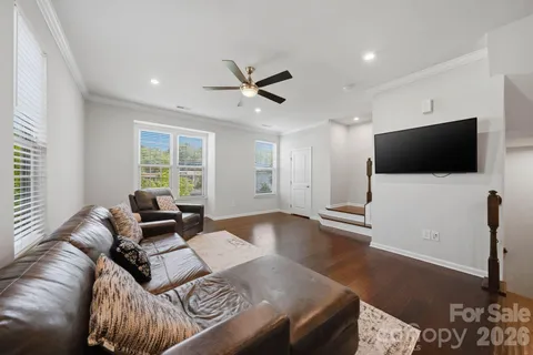 $535,000 | 1221 Queen Lyon Court, Charlotte, NC 28205