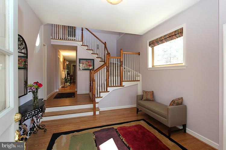6509 Goldsboro Road Bethesda, MD 20817 - Photo 12 of 30 Foyer