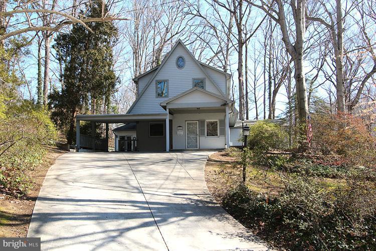6509 Goldsboro Road Bethesda, MD 20817 - Photo 15 of 30 Driveway and Carport