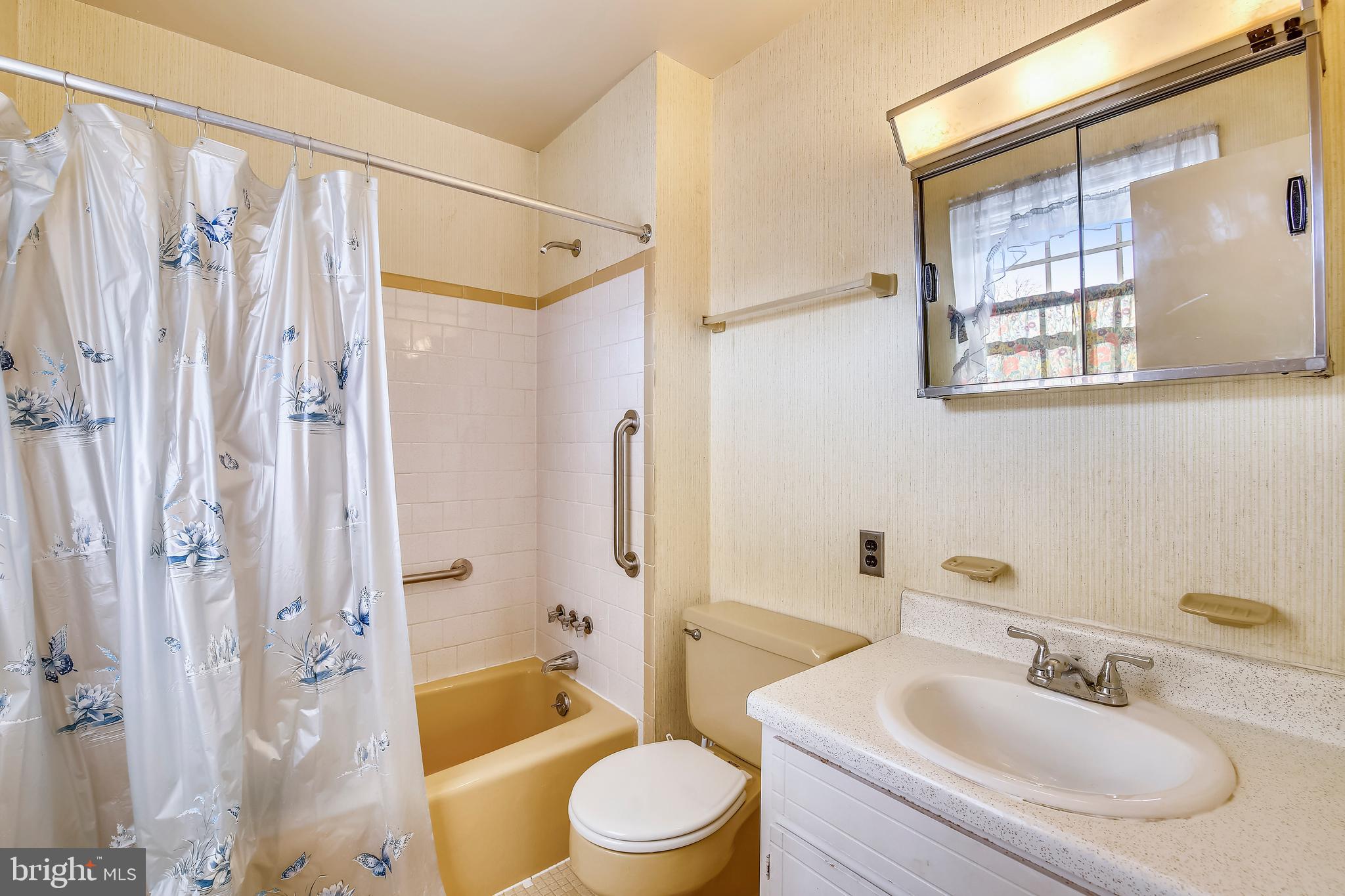 8904 Mark Place Laurel, MD 20708 - Photo 9 of 12 Gallery Image 9