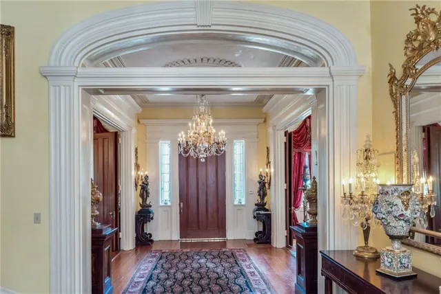 $1,900,000 | 310 North Wall Street, Natchez, MS 39120