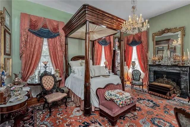 $1,900,000 | 310 North Wall Street, Natchez, MS 39120