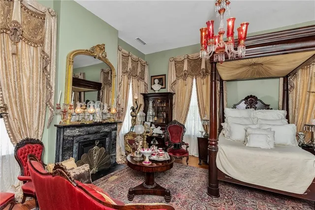 $1,900,000 | 310 North Wall Street, Natchez, MS 39120