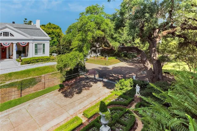 $1,900,000 | 310 North Wall Street, Natchez, MS 39120