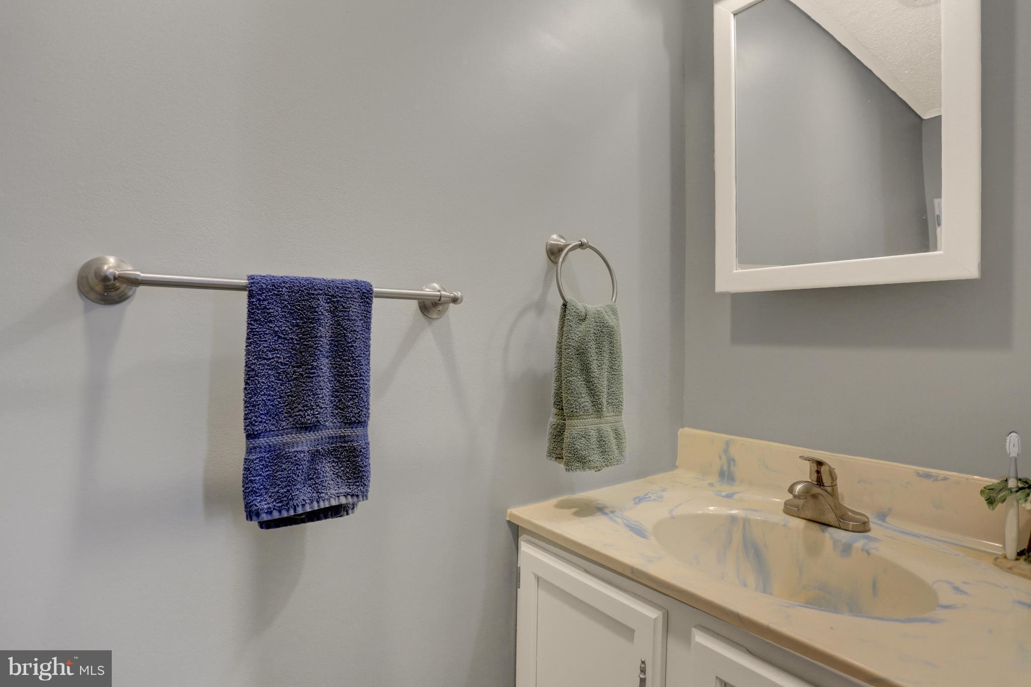 2940 Country Road Chambersburg, PA 17202 - Photo 18 of 38 Bath (Master)