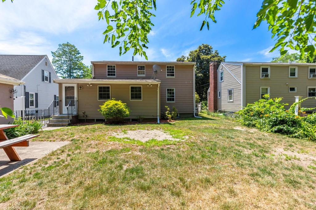 113 Roberts Road Medford, MA 02155 - Photo 28 of 32 Gallery Image 28