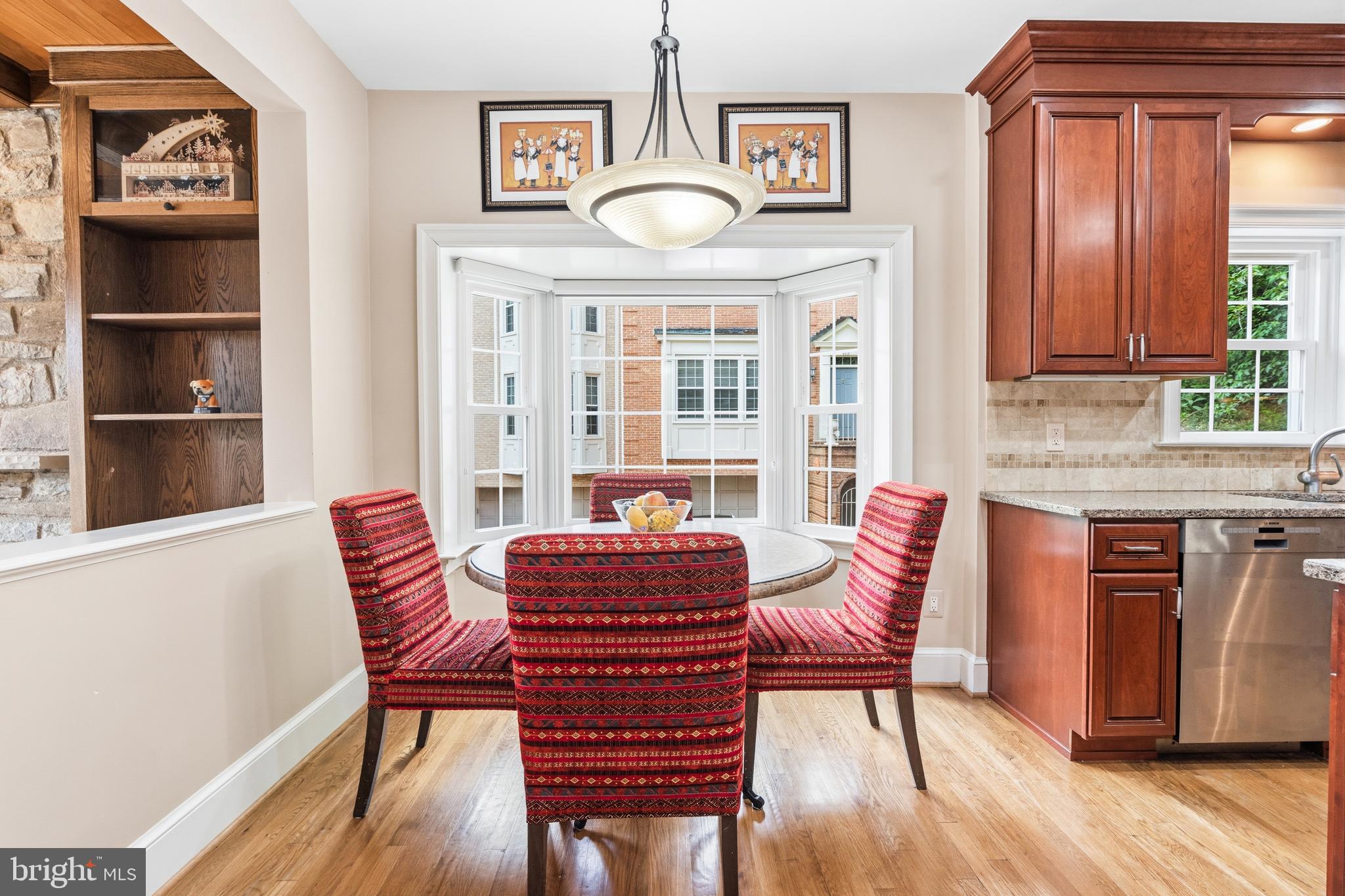 8015 Quarry Ridge Way Bethesda, MD 20817 - Photo 18 of 65