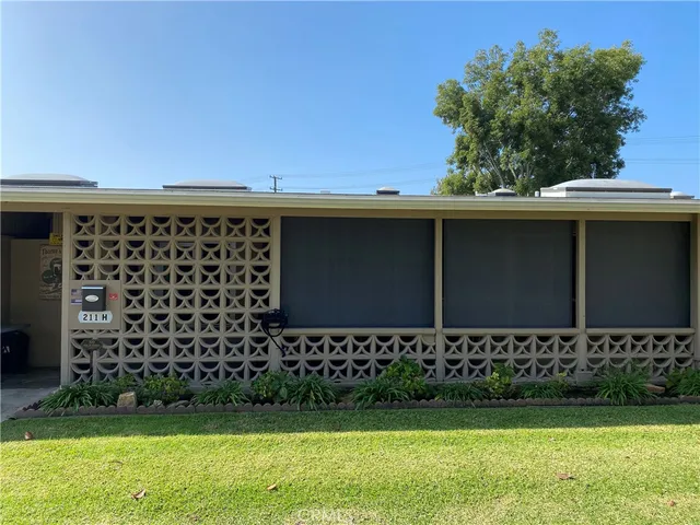 $309,000 | 13160 Nassau Drive, Unit 211H, Seal Beach, CA 90740