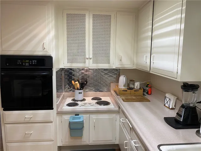 $309,000 | 13160 Nassau Drive, Unit 211H, Seal Beach, CA 90740