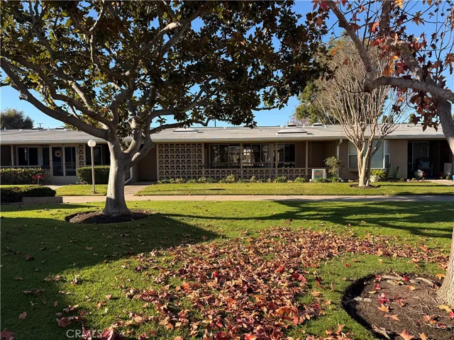 $309,000 | 13160 Nassau Drive, Unit 211H, Seal Beach, CA 90740