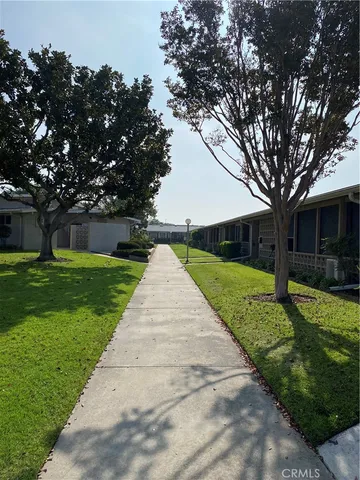 $309,000 | 13160 Nassau Drive, Unit 211H, Seal Beach, CA 90740