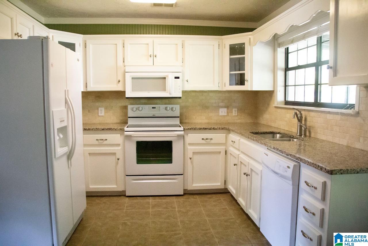 2140 Chapel Hill Road Birmingham, AL 35216 - Photo 6 of 21
