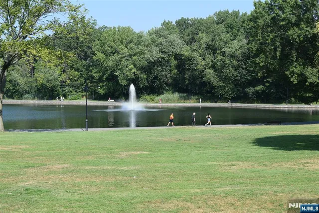 $3,500 | 7855 Boulevard East, Unit 28L, North Bergen, NJ 07047