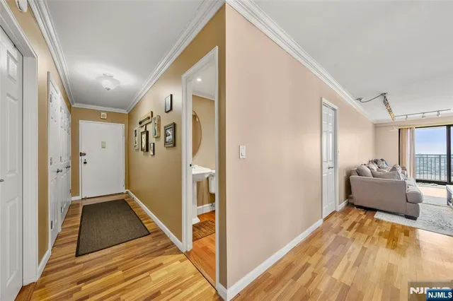 $3,500 | 7855 Boulevard East, Unit 28L, North Bergen, NJ 07047