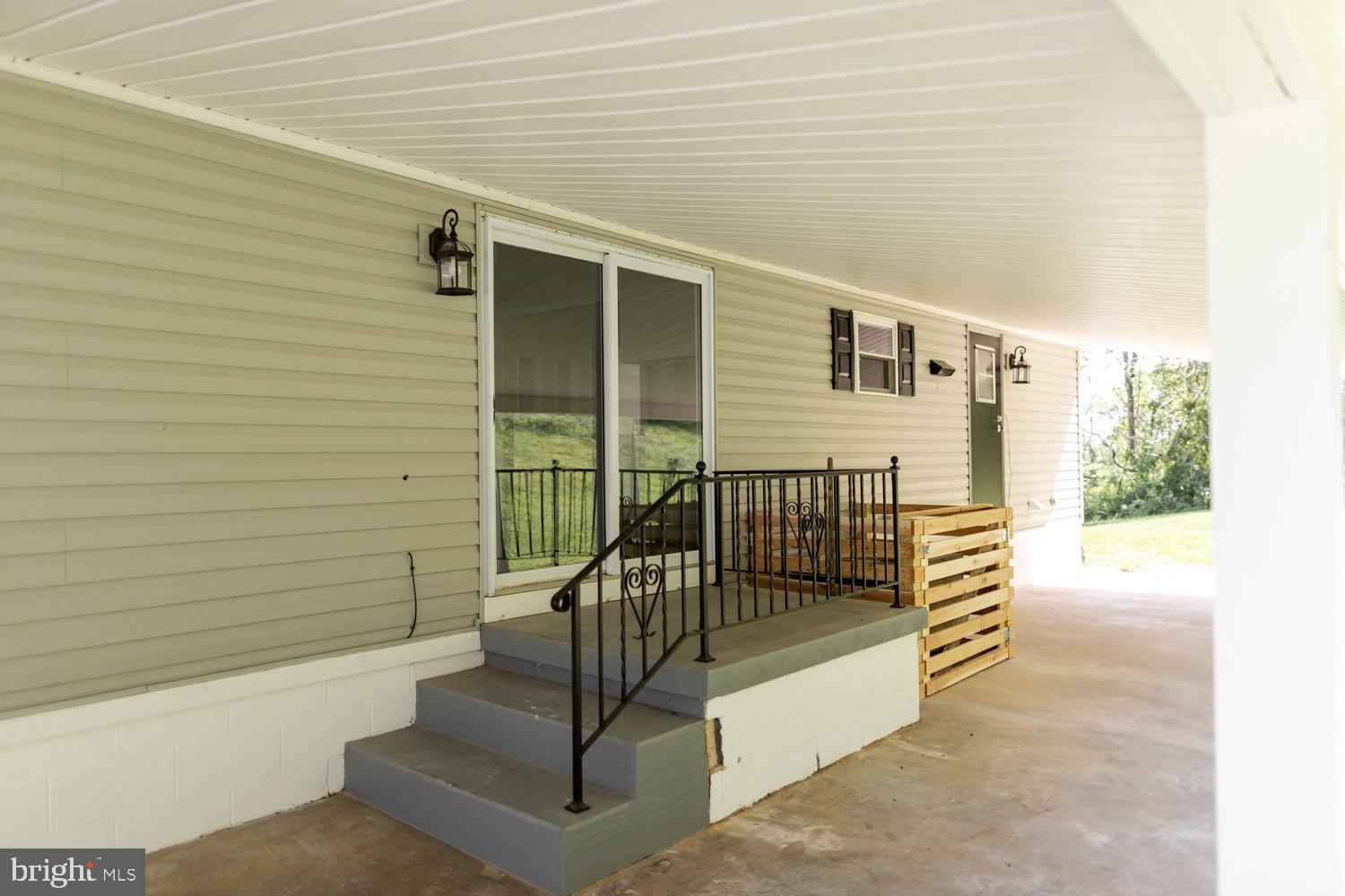 179 Creek Road Manchester, PA 17345 - Photo 16 of 32 Gallery Image 16