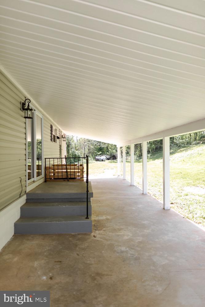 179 Creek Road Manchester, PA 17345 - Photo 17 of 32 Gallery Image 17