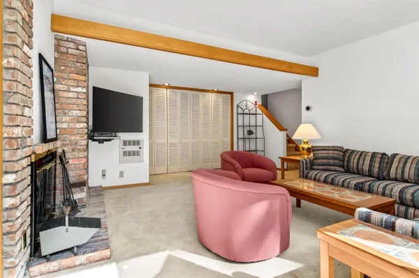 $815,000 | 74 Pond View Road, Winhall, VT 05340